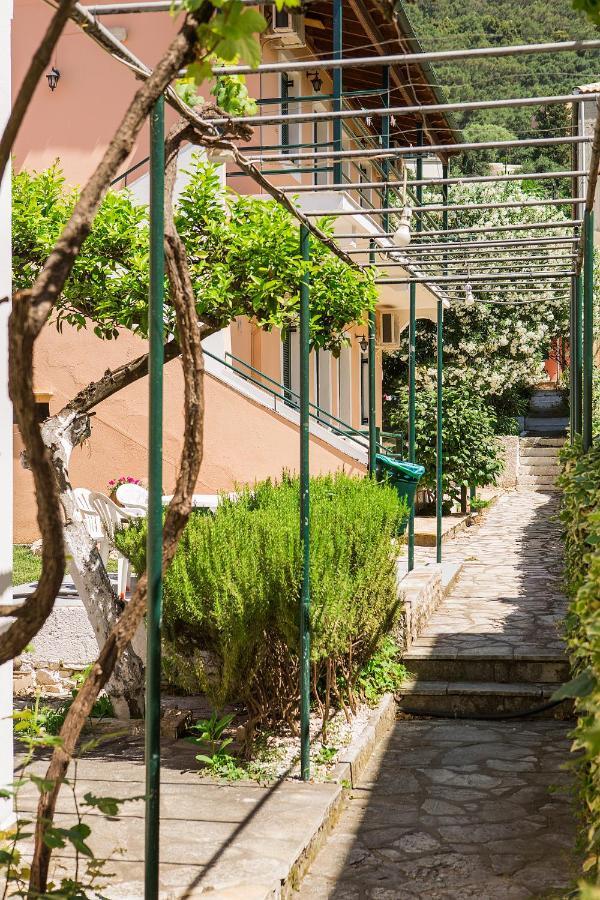 Lora Studios Ypsos Exterior foto